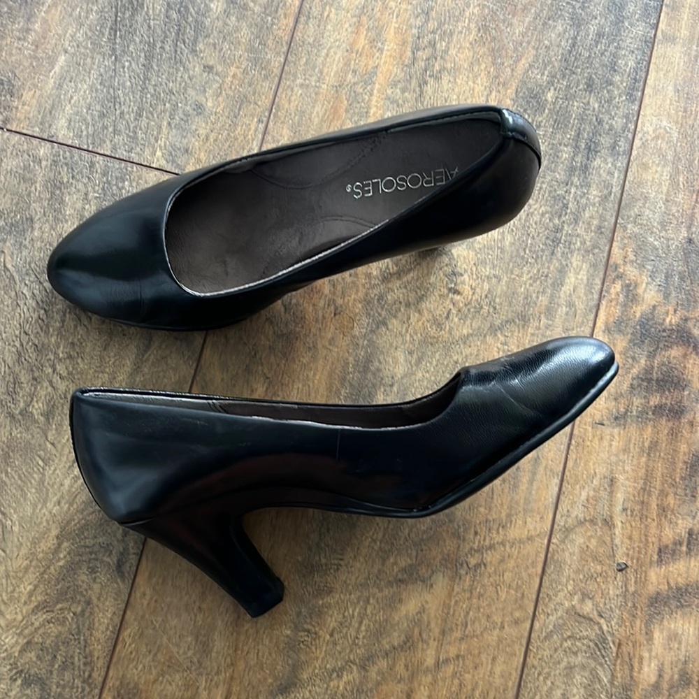 Aerosols Tapestry black dress shoes. 3” heels. New - never worn. Leather uppers